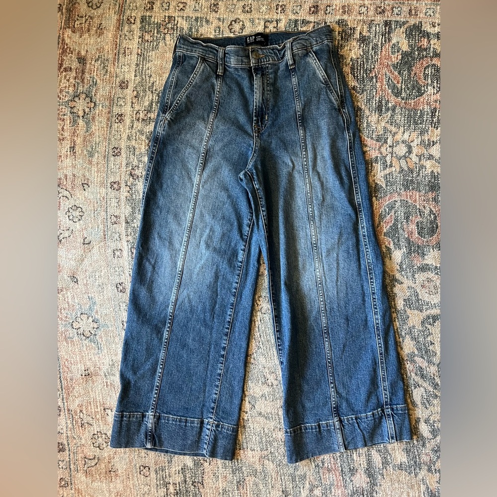 Gap Women's High Rise Wide Leg Cropped Culotte Jeans with vertical center seams.
